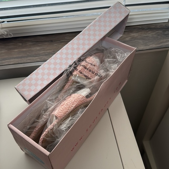 NWT SODA PINK RAFIA SLIDES SIZE 7 - Picture 4 of 17